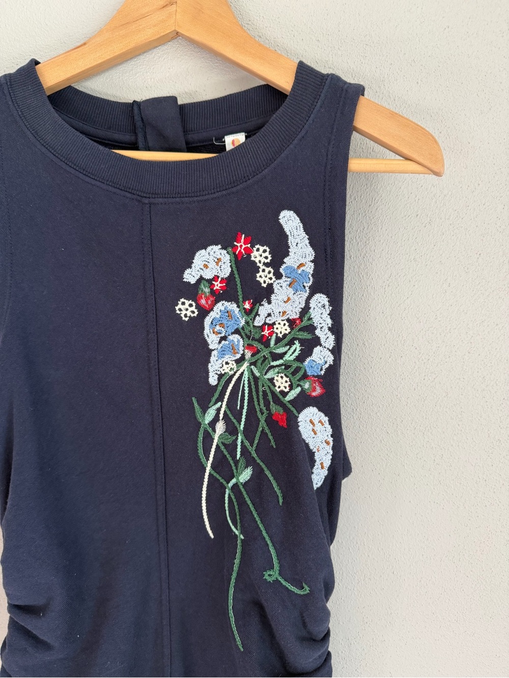 Anthropologie Like NEW Sleeveless Navy Floral Embroidered Midi Dress - Picture 5 of 13